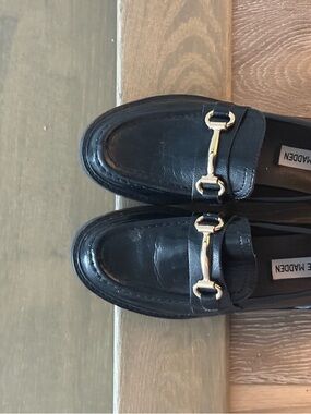Steve Madden Black Leather Loafers with Gold Horsebit